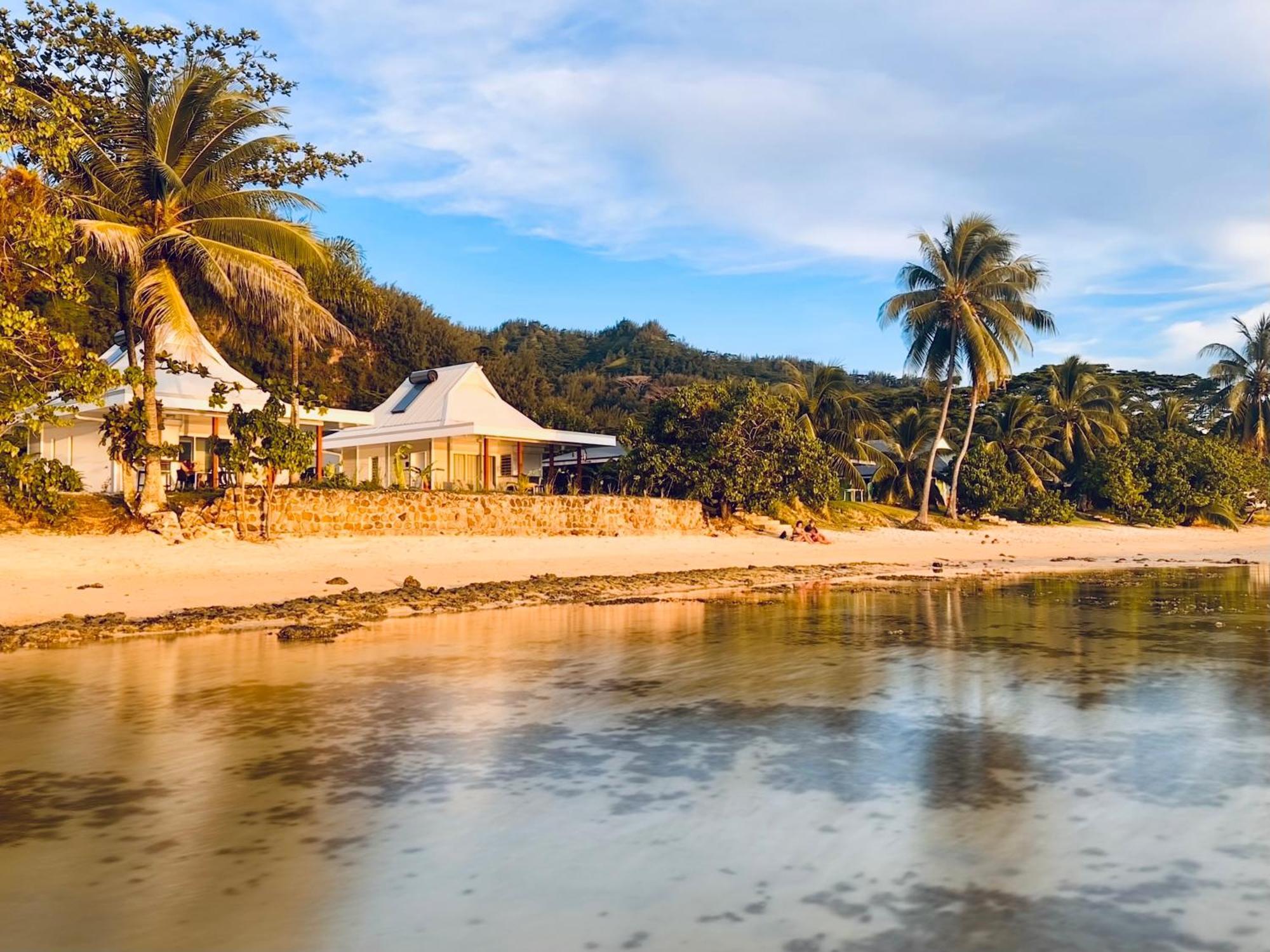 Niu Beach Hotel โมโอเรอา ภายนอก รูปภาพ