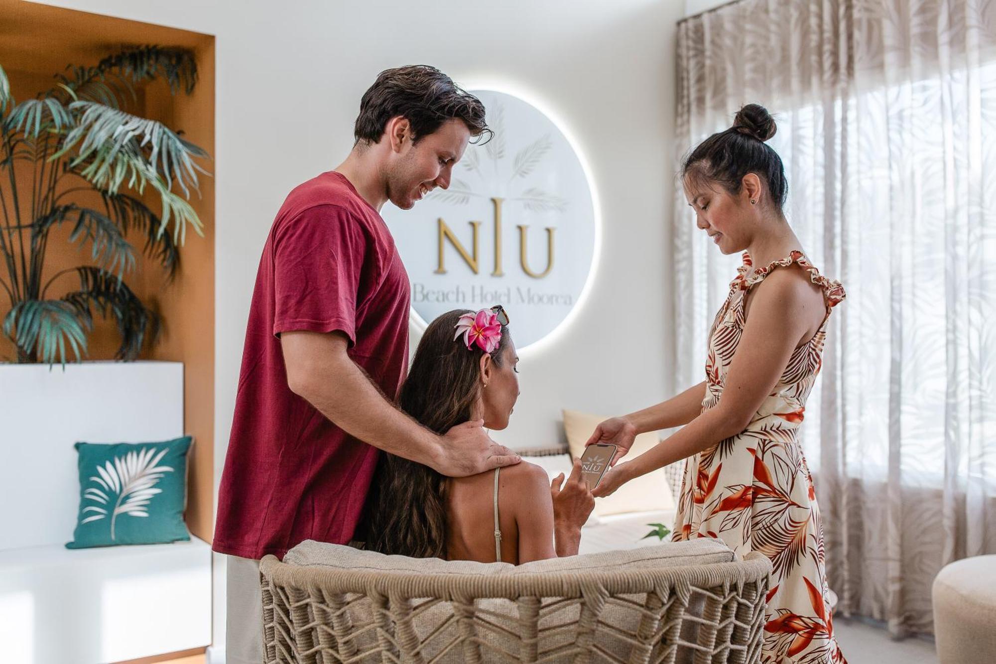 Niu Beach Hotel โมโอเรอา ภายนอก รูปภาพ
